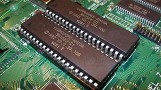 CPU là bộ nhớ trong hay bộ nhớ ngoài của máy tính?