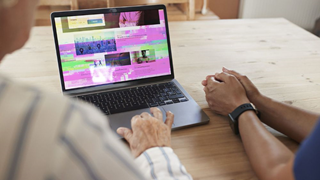 Màn hình laptop bị giật nhấp nháy xử lý thế nào?