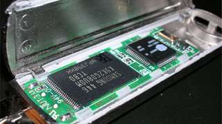 RAM onboard và RAM rời loại nào tốt hơn?