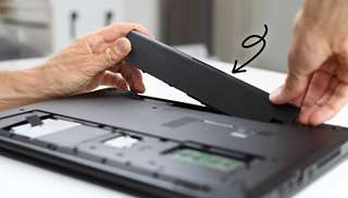 Sạc pin laptop không lên phần trăm thì khắc phục sao?