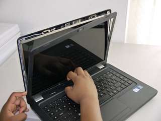 Máy tính lenovo không lên màn hình phải làm sao?