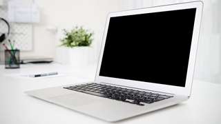 Máy tính lenovo bị đen màn hình phải làm sao?