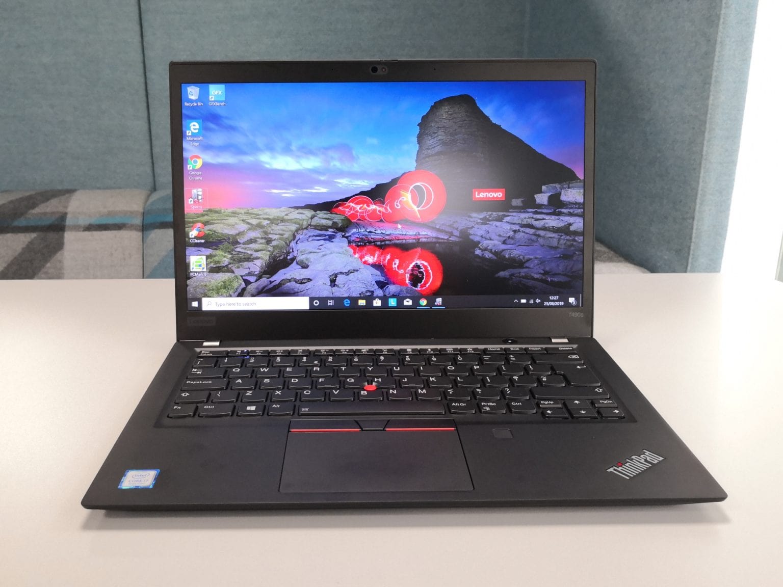 Đánh giá ThinkPad T490s