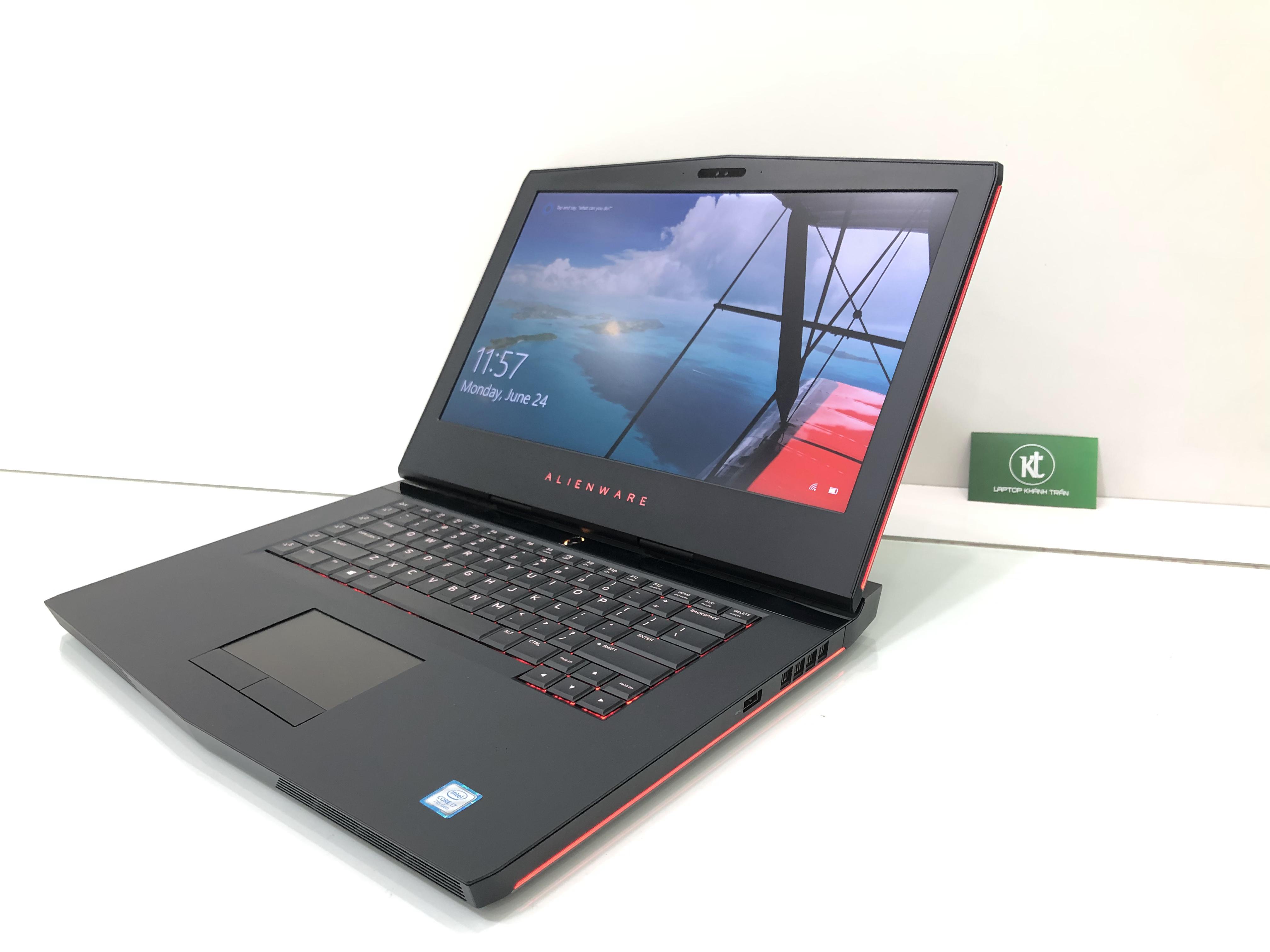 Laptop Dell Alienware 15 R3 (Core i7-7700HQ, RAM 16GB, SSD 256GB + 