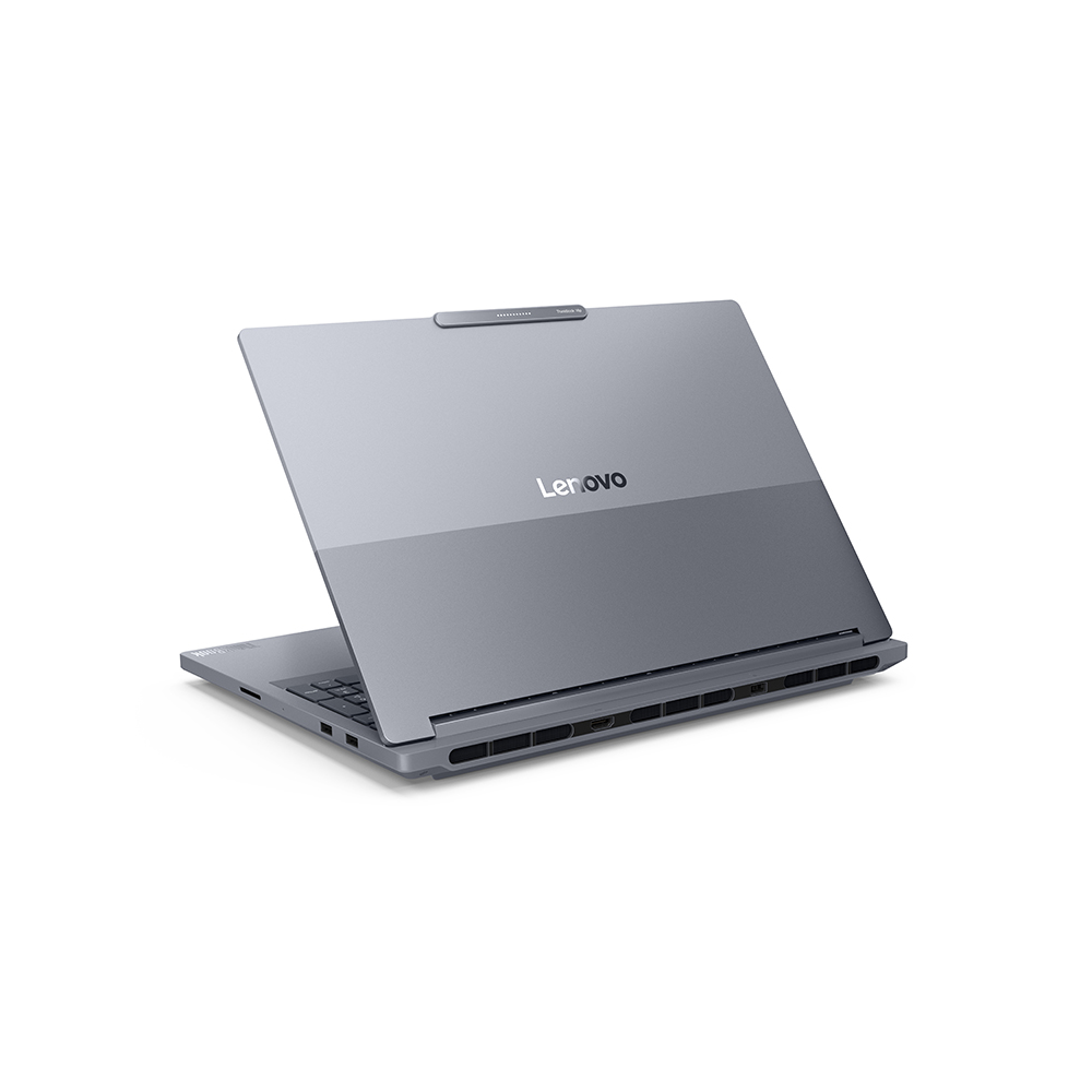 Dung lượng pin trên ThinkBook 16P 2025 được đánh giá cao