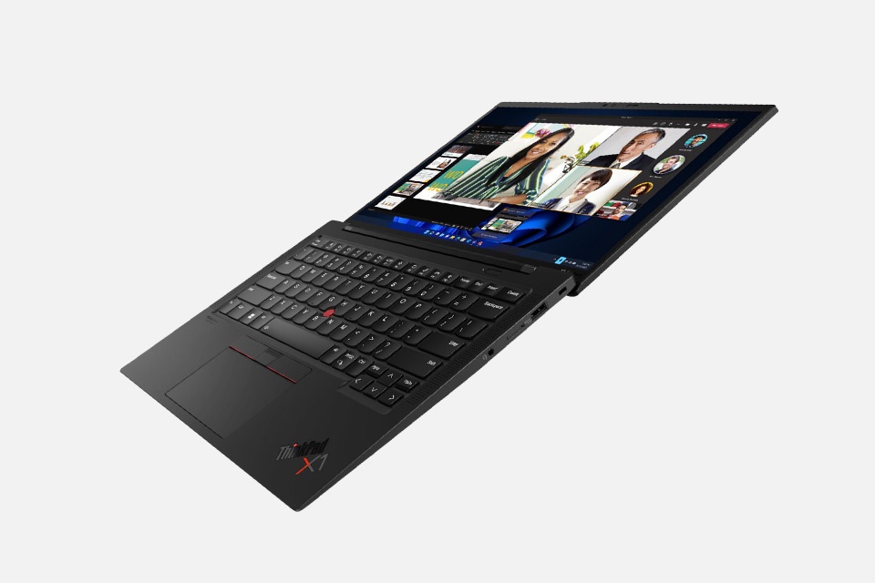 Lenovo ThinkPad X1 Carbon Gen 10 hiệu năng cao